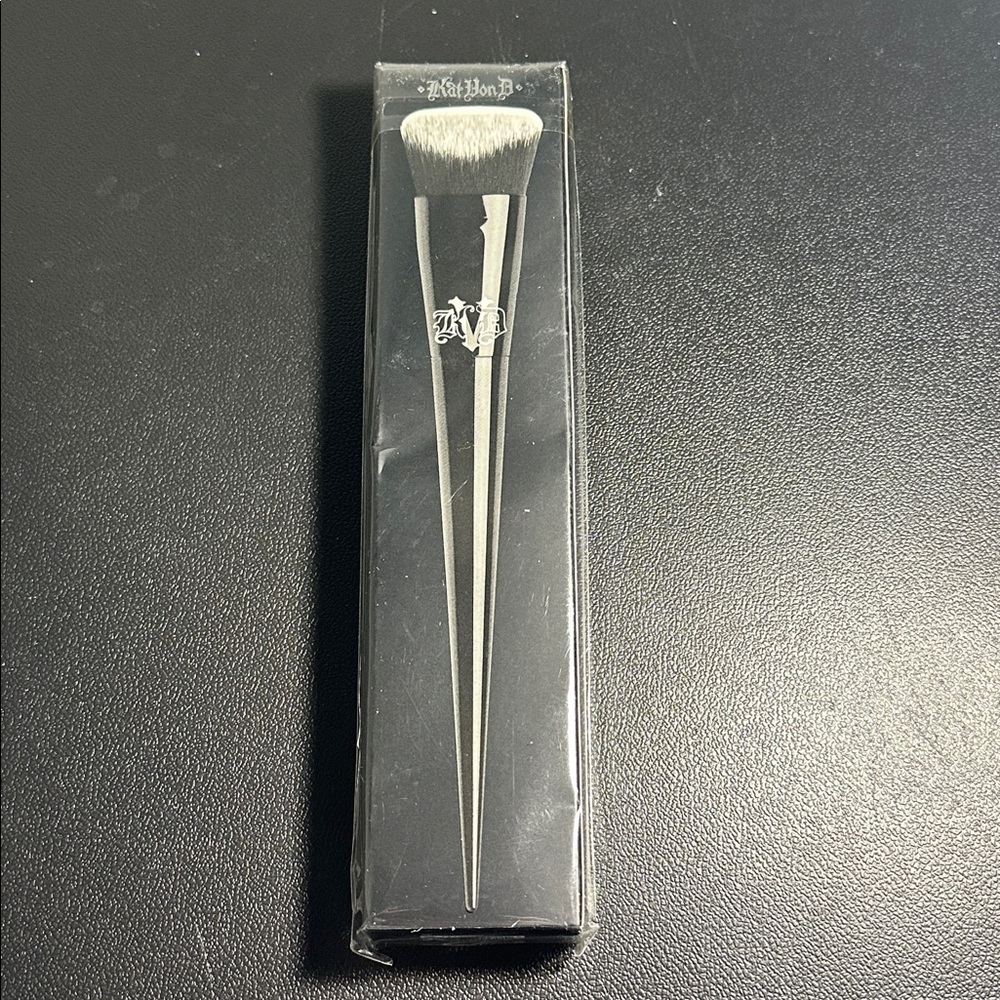 KVD Foundation Brush